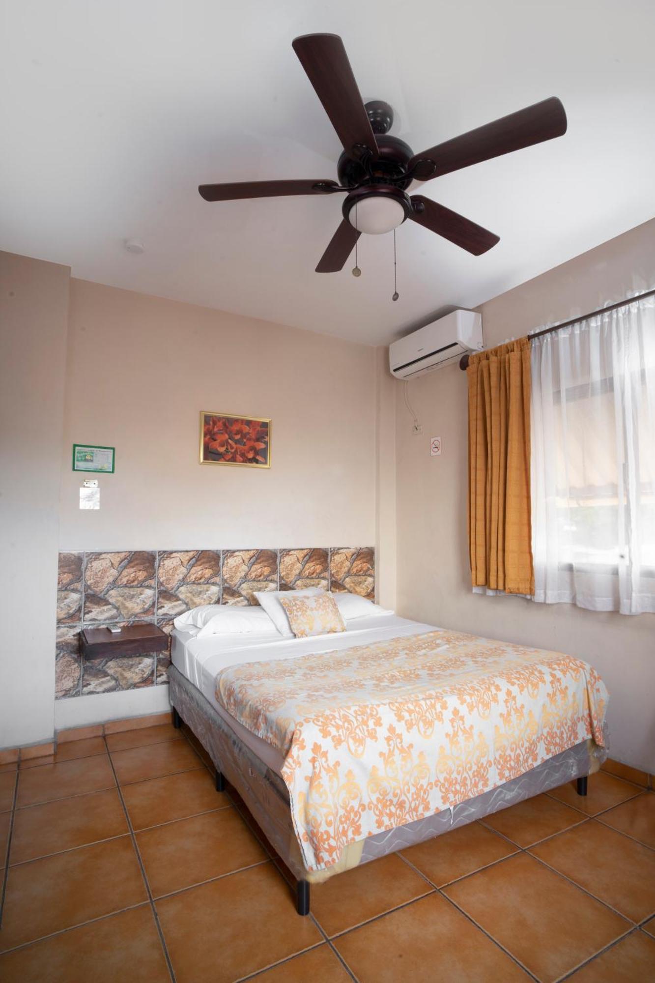 Apart Hotel La Trejo San Pedro Sula Eksteriør billede