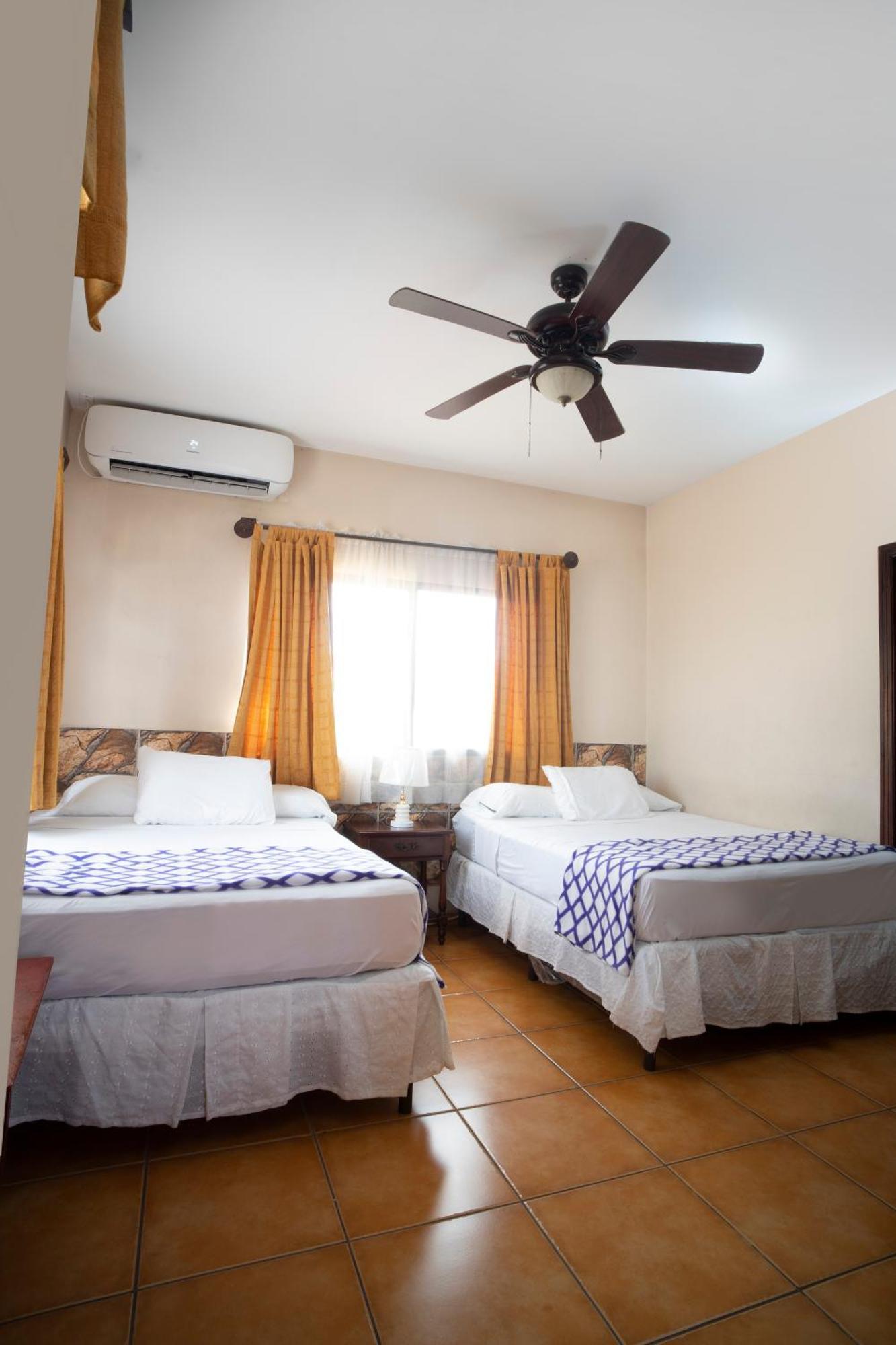 Apart Hotel La Trejo San Pedro Sula Eksteriør billede